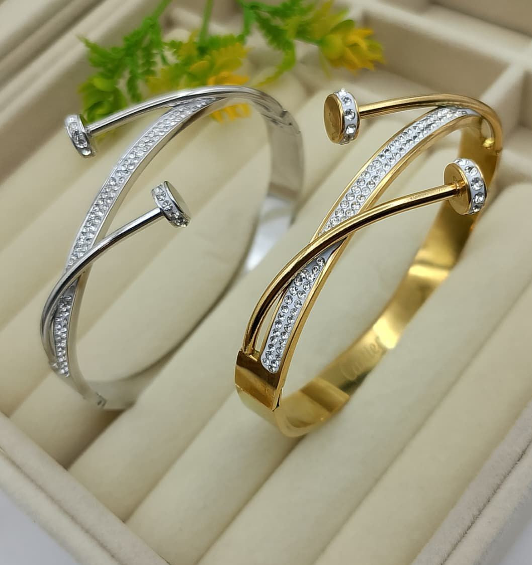 💎Beautiful Full Zircon HandCuffs For Woman