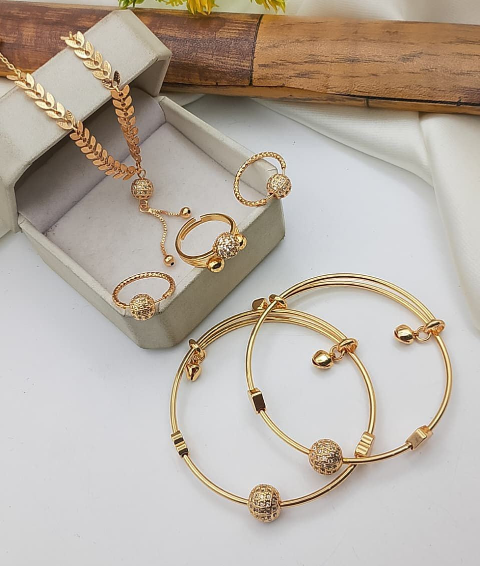 Fancy Beautiful Gold Plated Zircon Work Ball Combo Set